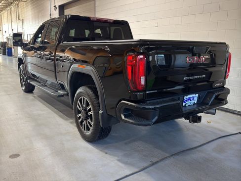 Used 2020 GMC Sierra 2500 AT4 w/ AT4 Premium Package image 3