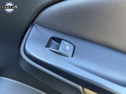 Used 2020 GMC Yukon Denali w/ Denali Premium Package image 15