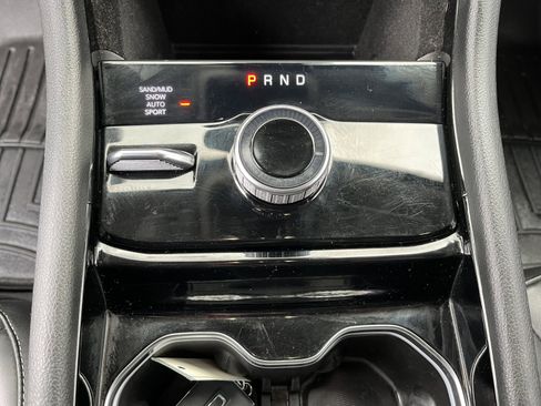 Used 2022 Jeep Grand Cherokee L Limited image 22