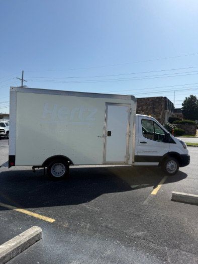 Used 2022 Ford Transit 350 DRW RWD image 9