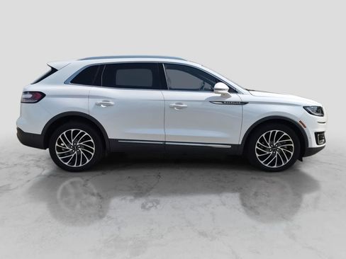 Used 2019 Lincoln Nautilus Reserve AWD/4WD image 9