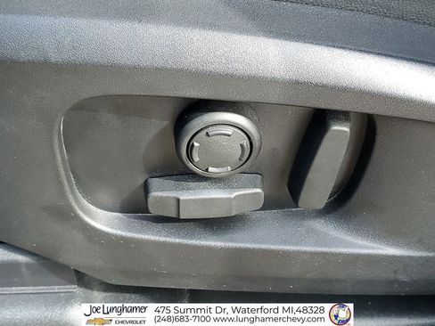 Used 2023 Land Rover Defender 110 SE AWD/4WD image 36