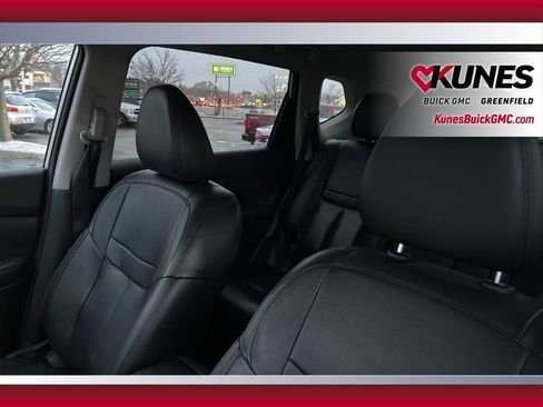 Used 2018 Nissan Rogue SL w/ Premium Package image 22