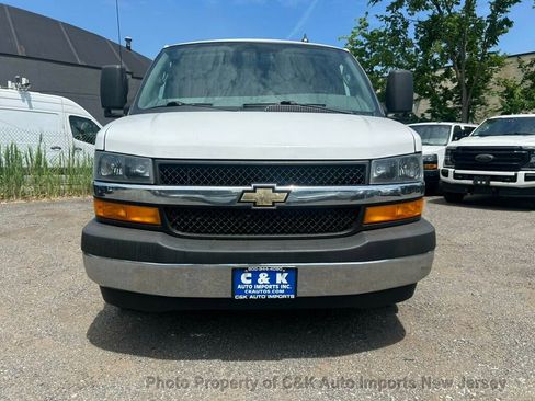 Used 2020 Chevrolet Express 3500 w/ Power Convenience Package RWD image 3