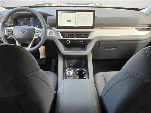 New 2026 Ford Explorer Active RWD image 15
