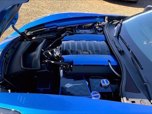 Used 2015 Chevrolet Corvette Stingray Coupe w/ 3LT Preferred Equipment Group RWD image 10