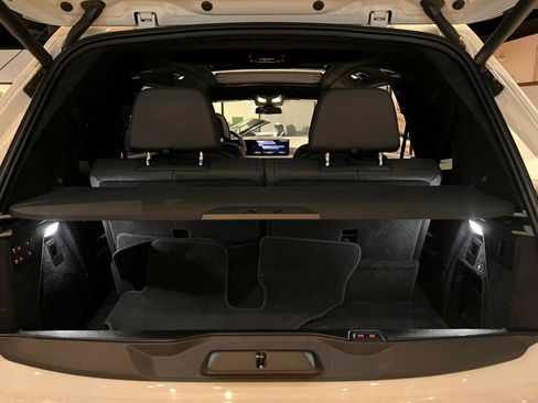 Used 2024 BMW X7 xDrive40i w/ Executive Package image 12