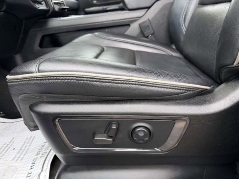 Used 2022 RAM 1500 Limited w/ Bed Utility Group RWD image 16