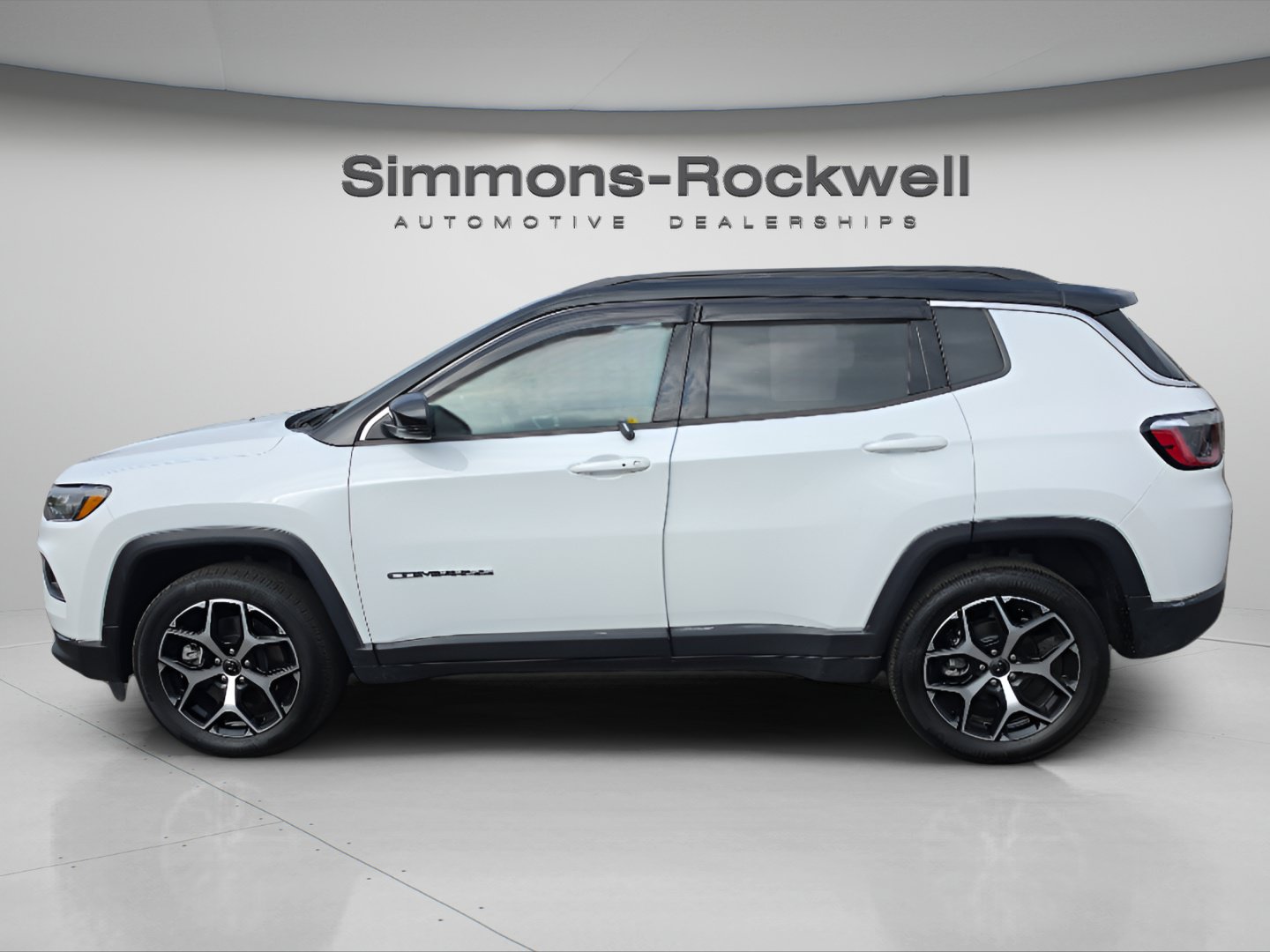 Used 2025 Jeep Compass Limited AWD/4WD image 2