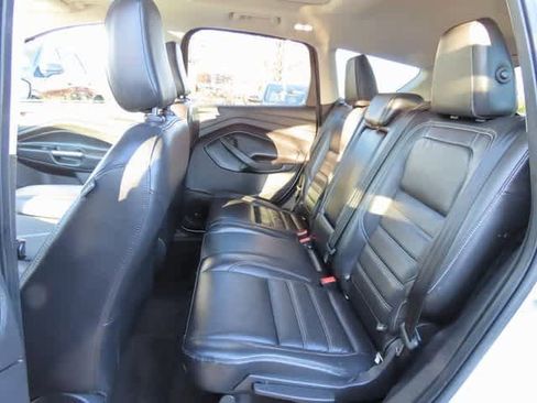 Used 2018 Ford Escape Titanium w/ Ford Safe & Smart Package image 15