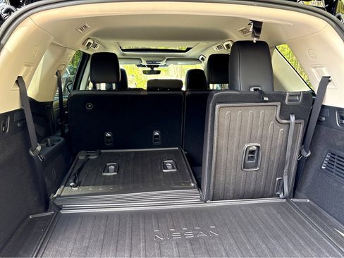 New 2026 Nissan Pathfinder Platinum w/ Accent Package FWD image 42