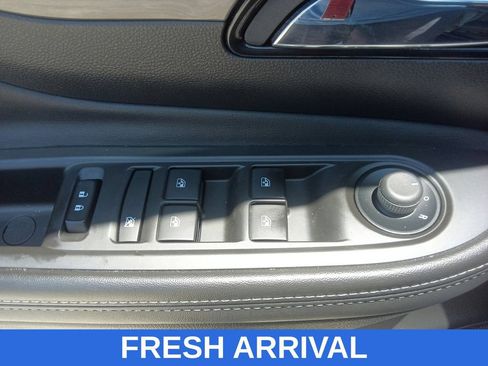 Used 2022 Buick Encore Preferred w/ Safety Package FWD image 18