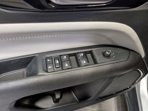 Used 2025 Jeep Compass Limited AWD/4WD image 13