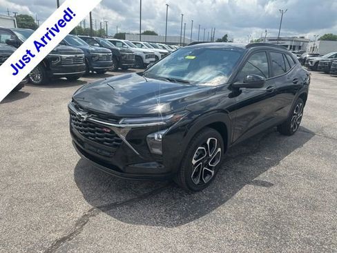 New 2026 Chevrolet Trax RS FWD image 7