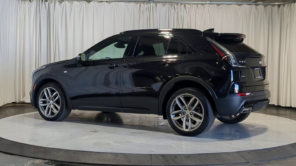 Used 2023 Cadillac XT4 Sport AWD/4WD image 8