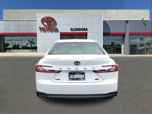 New 2026 Toyota Camry SE FWD image 4