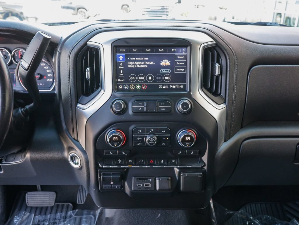 Used 2020 Chevrolet Silverado 1500 LT w/ True North Edition AWD/4WD image 19