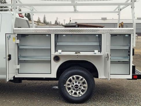 New 2026 GMC Sierra 2500 Pro RWD image 10