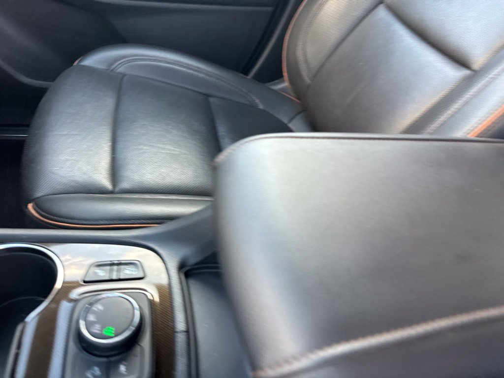 Used 2023 GMC Acadia AT4 w/ Technology Package AWD/4WD image 40