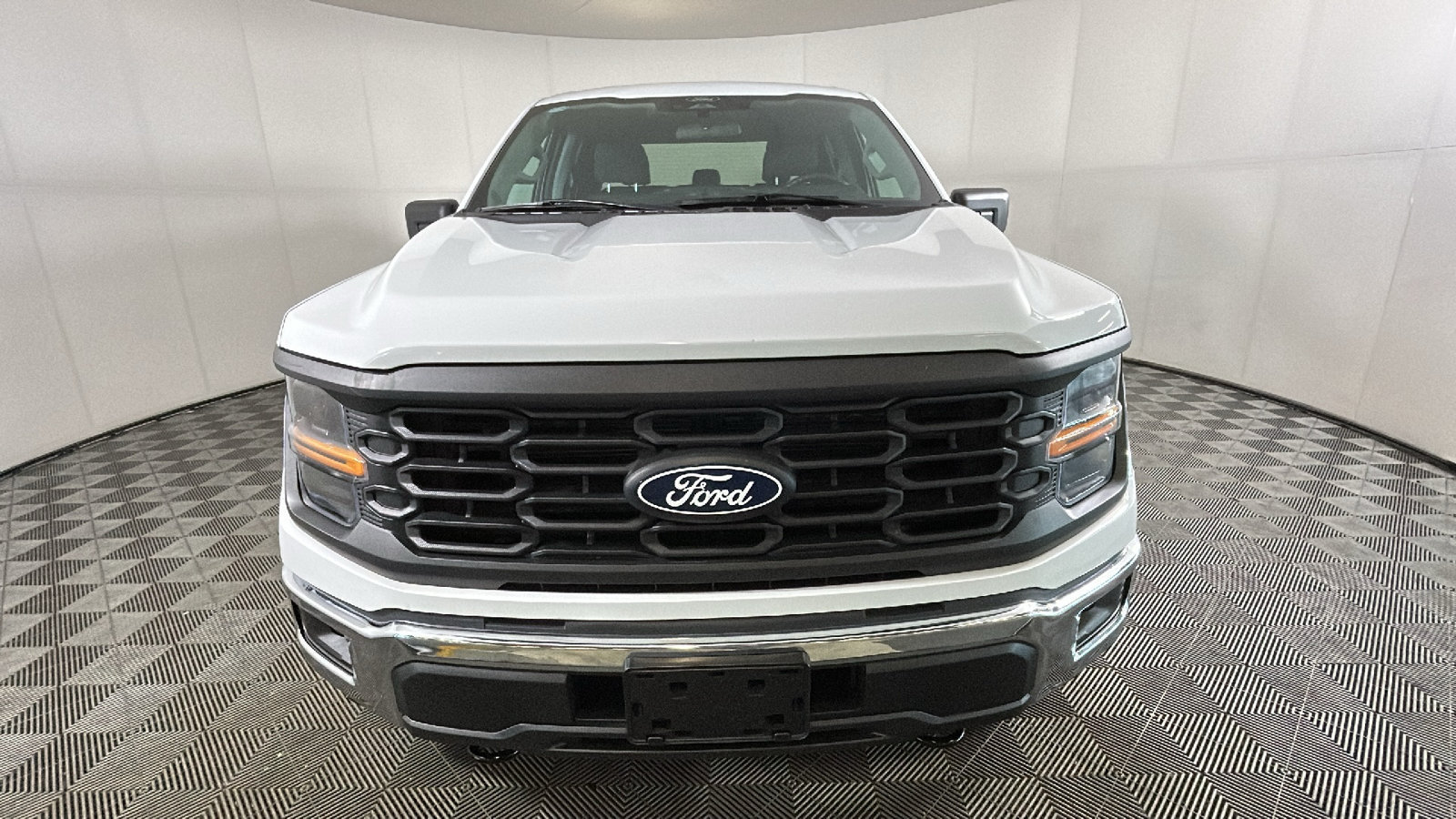 Used 2024 Ford F150 XL w/ Equipment Group 103A High AWD/4WD image 8