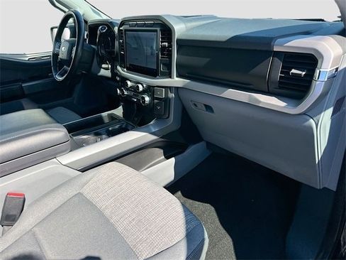 Used 2022 Ford F150 XLT w/ Equipment Group 302A High image 26