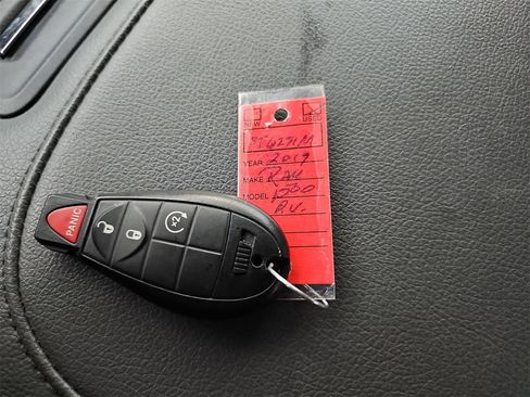 Used 2019 RAM 1500 Big Horn image 40