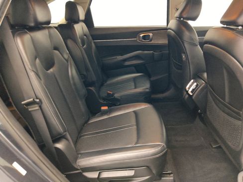 Used 2022 Kia Sorento EX FWD image 19