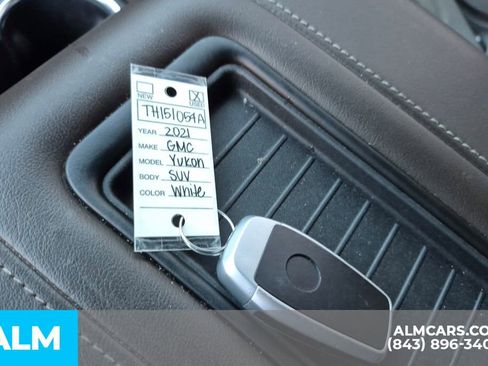 Used 2021 GMC Yukon SLE image 21