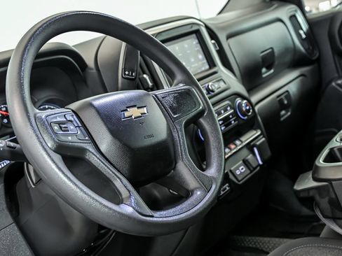 Certified 2025 Chevrolet Silverado 1500 Custom AWD/4WD image 15