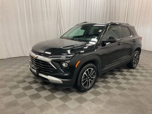 Used 2025 Chevrolet TrailBlazer LT image 8