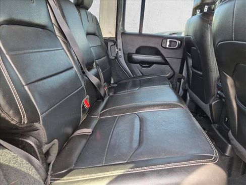 Used 2022 Jeep Wrangler Unlimited Sahara AWD/4WD image 20