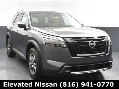 New 2025 Nissan Pathfinder SL