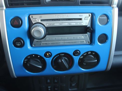 Used 2007 Toyota FJ Cruiser 4WD image 18