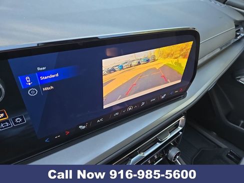 New 2026 Chevrolet Traverse LT image 19