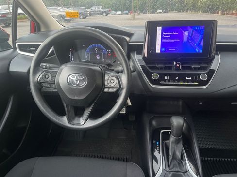 Used 2026 Toyota Corolla LE FWD image 23
