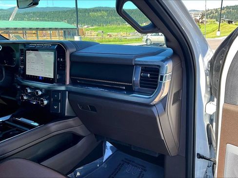 Used 2024 Ford F350 King Ranch AWD/4WD image 17