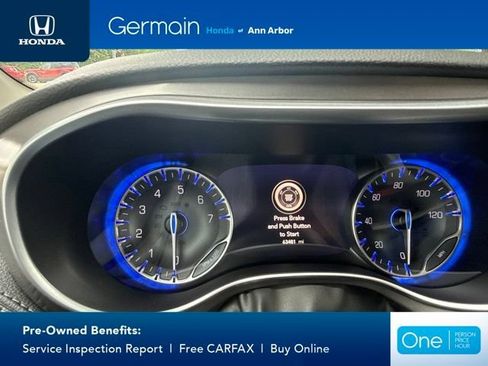 Used 2019 Chrysler Pacifica Limited FWD image 34