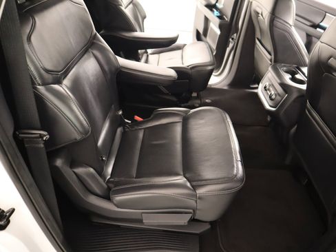 Used 2025 Ford Expedition Max Platinum image 16