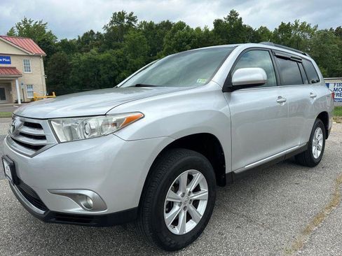 Used 2011 Toyota Highlander 2WD w/ Tech Pkg image 21