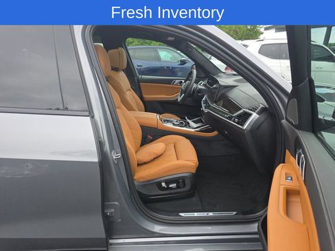 Certified 2026 BMW X7 xDrive40i w/ M Sport Package AWD/4WD image 14