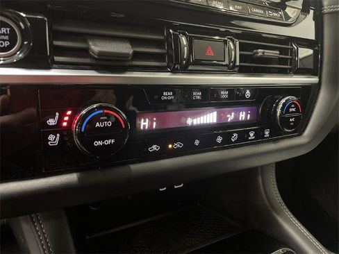 Certified 2022 Nissan Pathfinder Platinum image 18