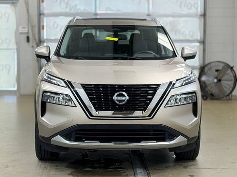 Used 2023 Nissan Rogue Platinum w/ Platinum Premium Package FWD image 2