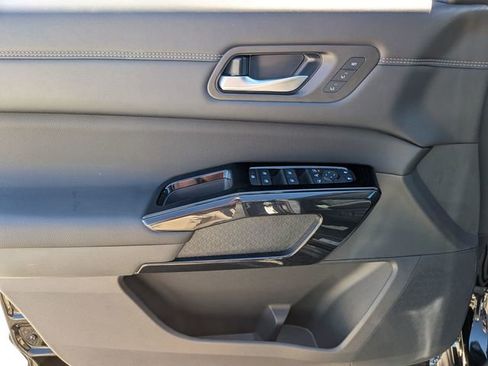 New 2026 Nissan Pathfinder Platinum w/ Cargo Package FWD image 26