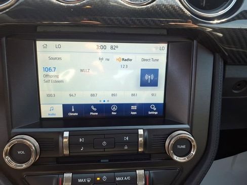 Used 2021 Ford Mustang Shelby GT500 w/ Technology Package RWD image 16
