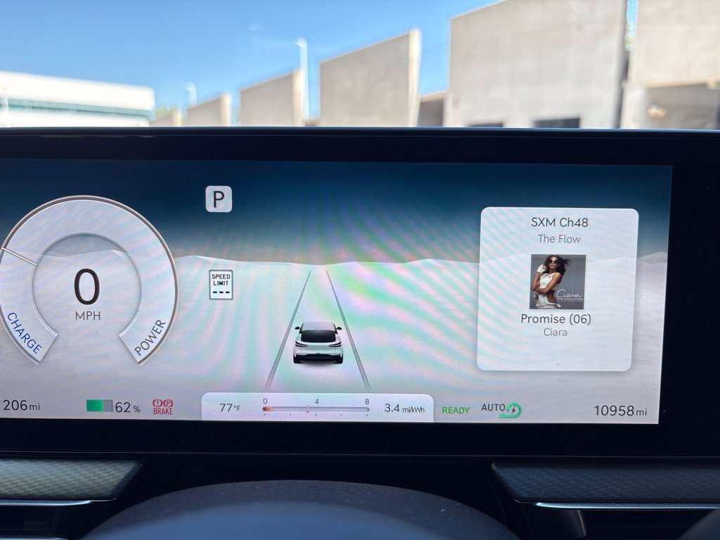 Used 2025 Genesis GV60 RWD image 18