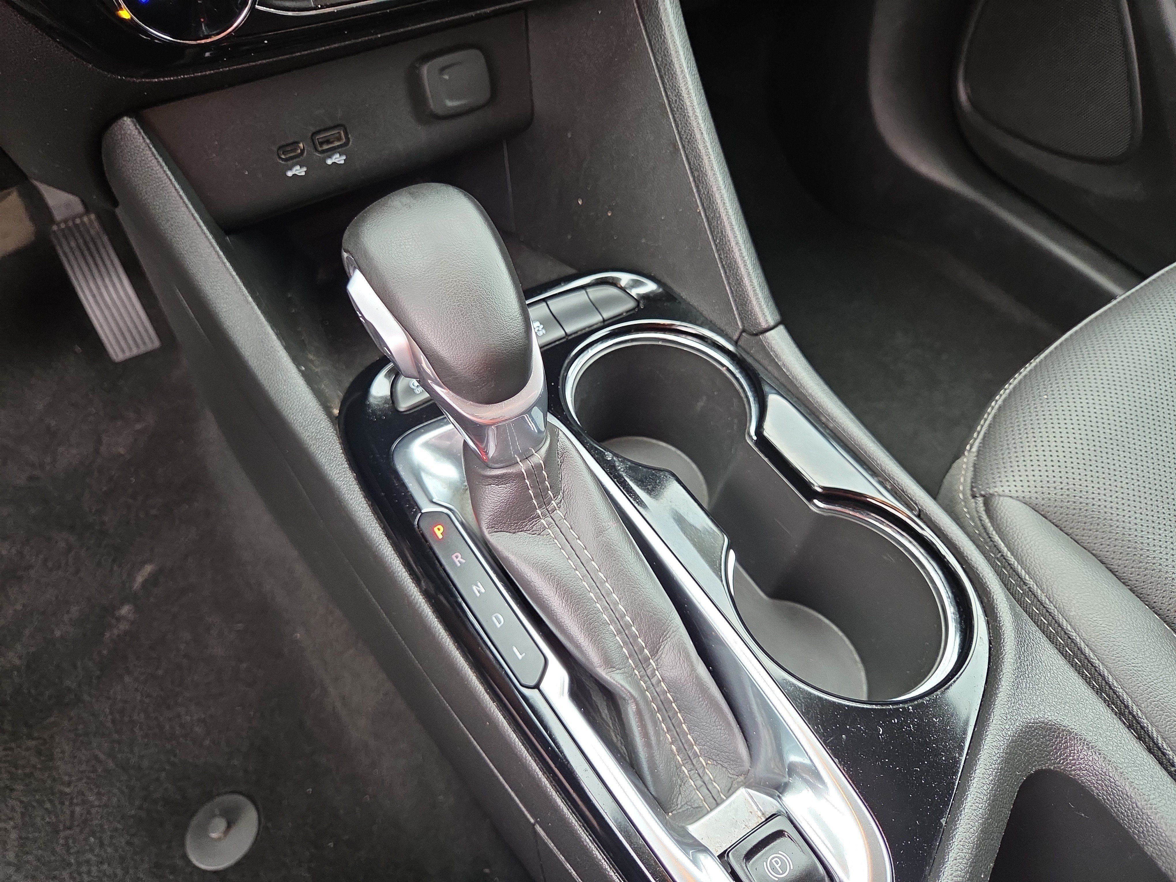 Used 2024 Buick Encore GX Sport Touring AWD/4WD image 25