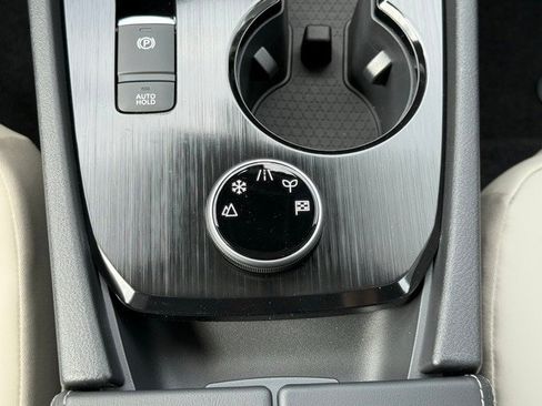 New 2026 Nissan Rogue SV w/ SV Premium Package image 30