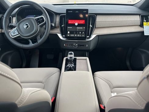 New 2026 Volvo XC90 B6 Plus w/ Protection Package Premier image 11