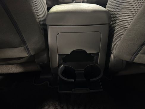Used 2020 Nissan Frontier SV RWD image 32