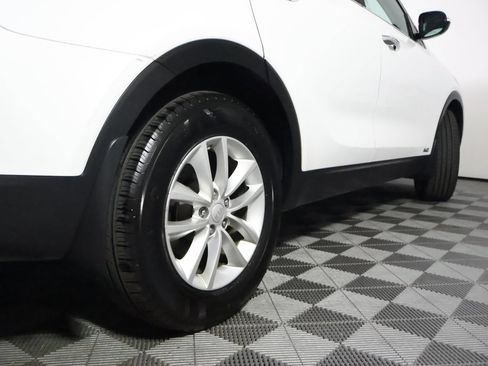 Used 2017 Kia Sorento AWD w/ LX Convenience Package image 11